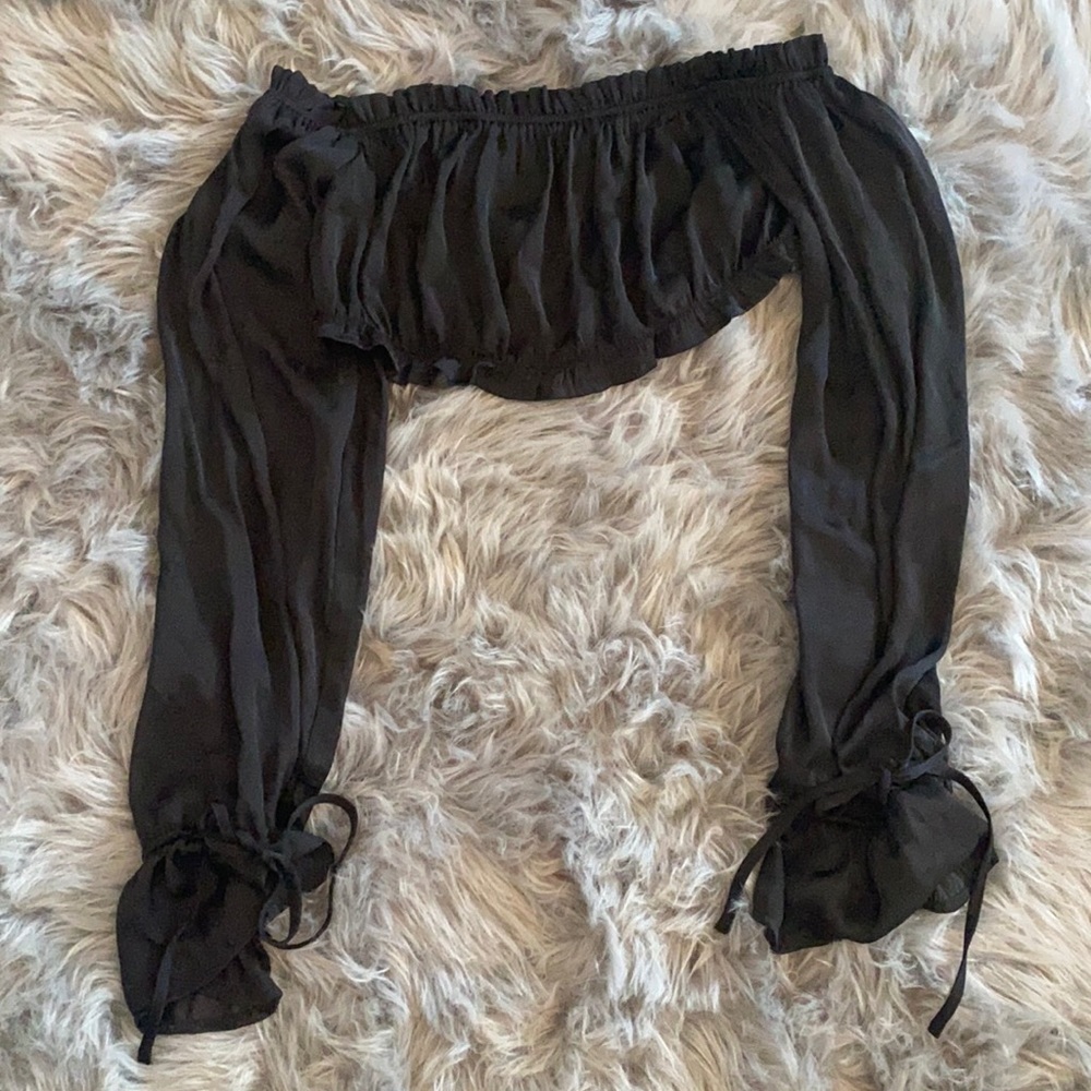 Forever 21 black crop top